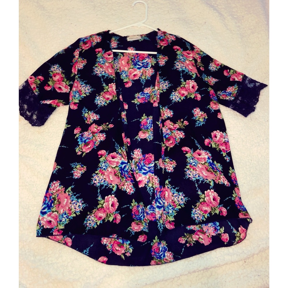 Short sleeve floral kimono